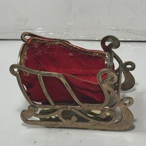 Gold Musical Sleigh with Red Velvet Lining